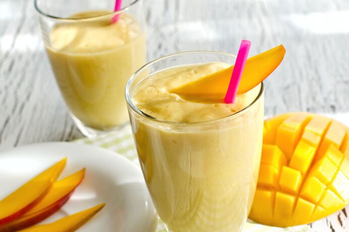 Mango and Orange Yogurt Smoothie for Weight Loss