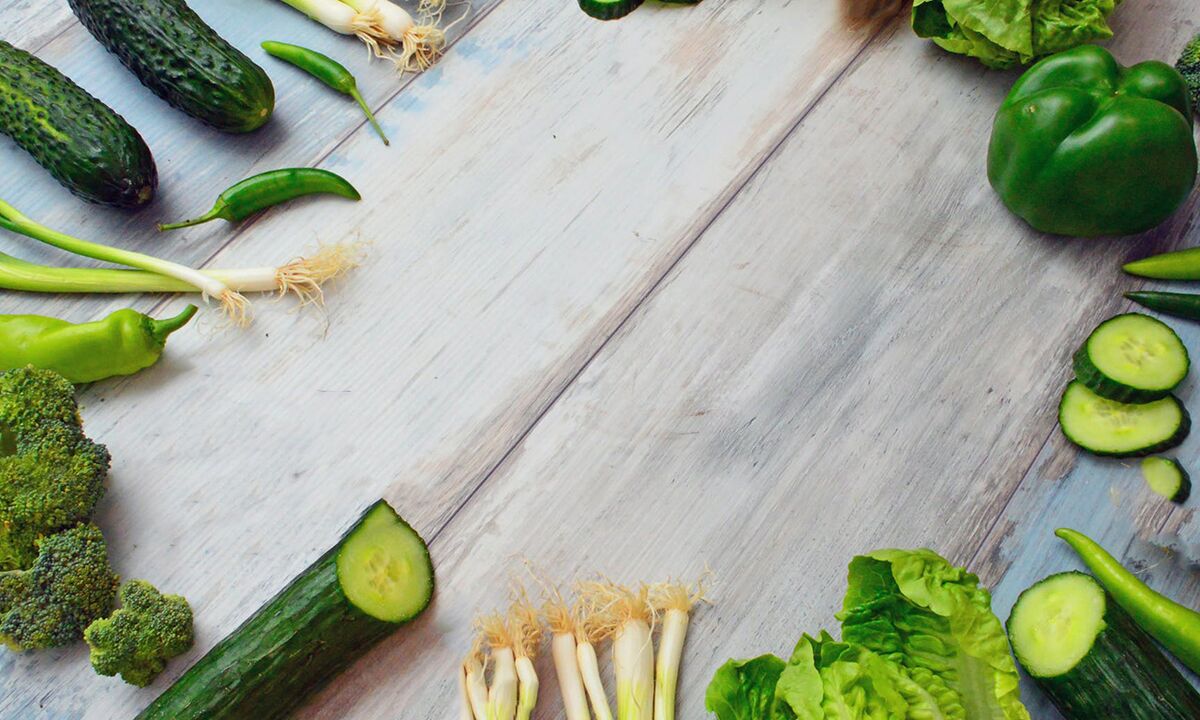 Low-calorie green vegetables on the buckwheat diet menu