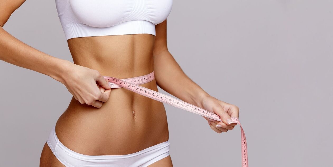 The girl achieved the desired result of losing weight by following the principles of the diet. 