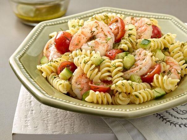 If you want to lose weight in a week, you can prepare pasta and shrimp salad. 