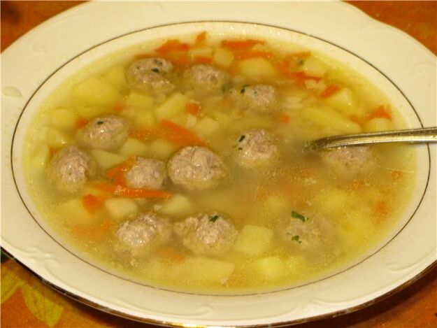 Vegetable soup and meatballs a light dish on the weekly diet menu